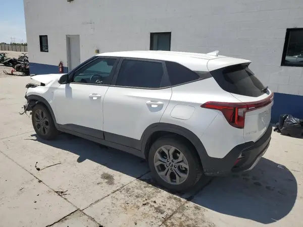 KNDEPCAA8R7499239 2024 KIA SELTOS - Image 2