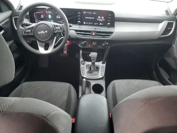 KNDEPCAA8R7623185 2024 KIA SELTOS - Image 8