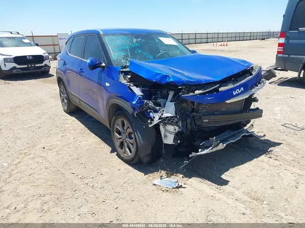 KNDEPCAA8R7640696 2024 KIA SELTOS - Image 1