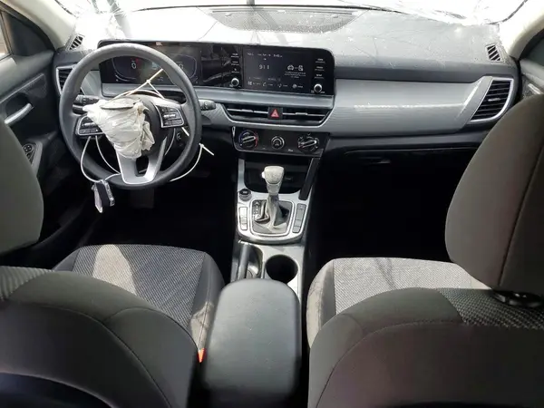 KNDEPCAA8T7867913 2026 KIA SELTOS - Image 8