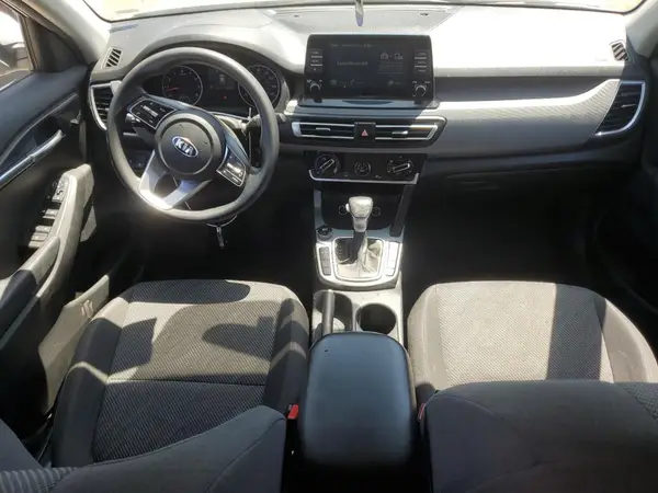 KNDEPCAA9M7114909 2021 KIA SELTOS - Image 8