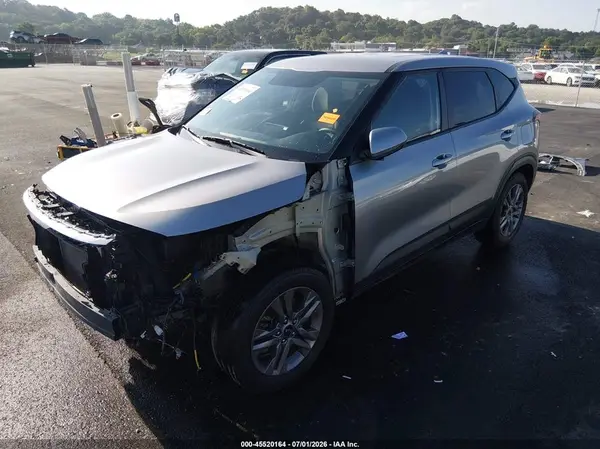 KNDEPCAA9M7150664 2021 KIA SELTOS - Image 2