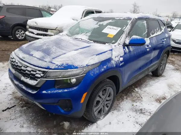 KNDEPCAA9M7151684 2021 KIA SELTOS - Image 2