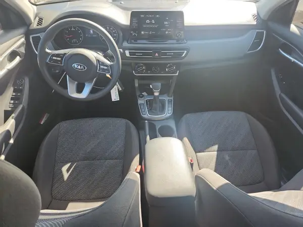 KNDEPCAA9M7152270 2021 KIA SELTOS - Image 8