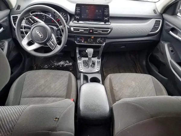 KNDEPCAA9M7154665 2021 KIA SELTOS - Image 8