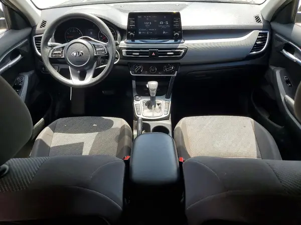KNDEPCAA9M7175788 2021 KIA SELTOS - Image 8