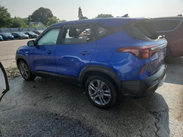 KNDEPCAA9M7201810 2021 KIA SELTOS - Image 2