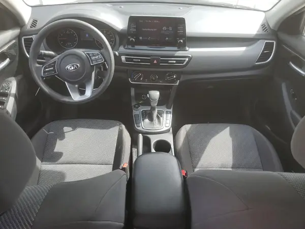 KNDEPCAA9M7214685 2021 KIA SELTOS - Image 8