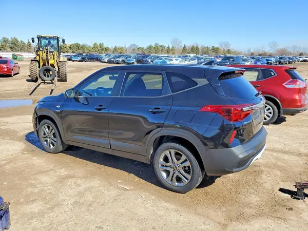 KNDEPCAA9M7221247 2021 KIA SELTOS - Image 2