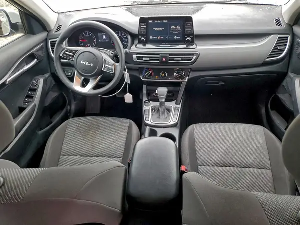 KNDEPCAA9N7249938 2022 KIA SELTOS - Image 8