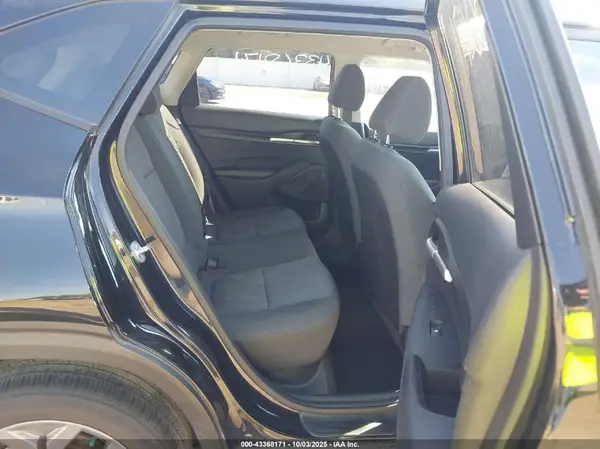 KNDEPCAA9R7530241 2024 KIA SELTOS - Image 8