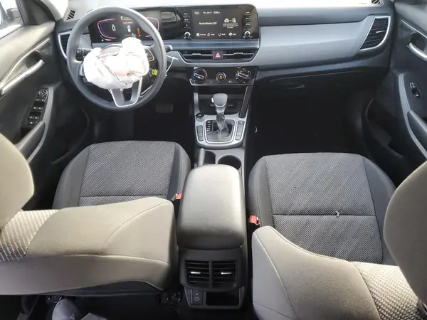 KNDEPCAA9R7605830 2024 KIA SELTOS - Image 8
