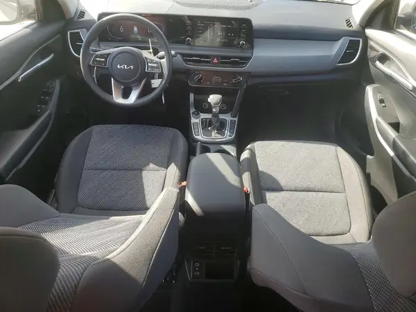 KNDEPCAA9T7910395 2026 KIA SELTOS - Image 8