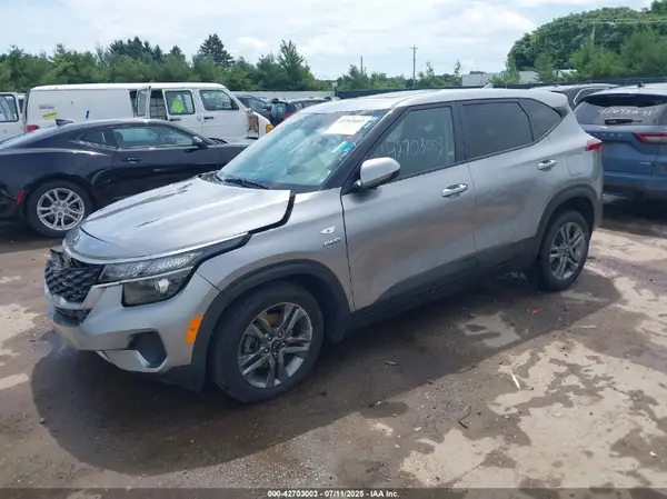 KNDEPCAAXM7046829 2021 KIA SELTOS - Image 2