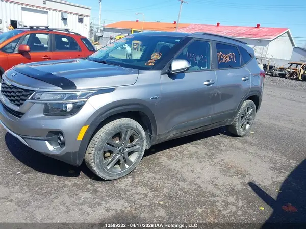 KNDEPCAAXM7113980 2021 KIA SELTOS - Image 2
