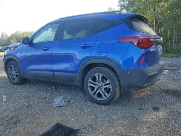 KNDEPCAAXM7114028 2021 KIA SELTOS - Image 2