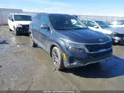KNDEPCAAXM7114983 2021 KIA SELTOS