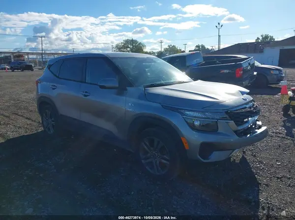 KNDEPCAAXM7136370 2021 KIA SELTOS - Image 1