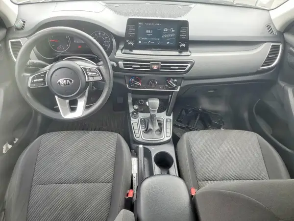 KNDEPCAAXM7153735 2022 KIA SELTOS - Image 8