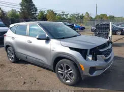 KNDEPCAAXM7160667 2021 KIA SELTOS