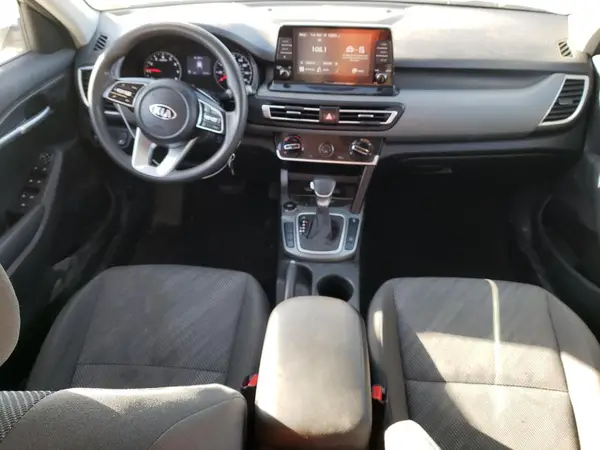 KNDEPCAAXM7190428 2021 KIA SELTOS - Image 8