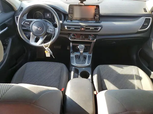 KNDEPCAAXM7210502 2021 KIA SELTOS - Image 8