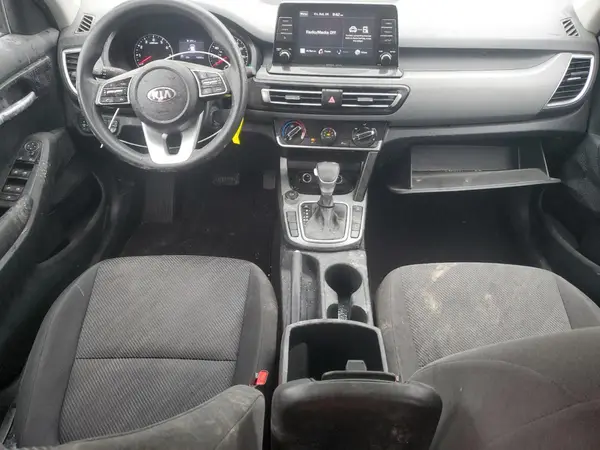 KNDEPCAAXM7213321 2021 KIA SELTOS - Image 8