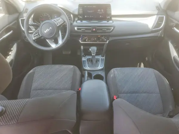 KNDEPCAAXN7251312 2022 KIA SELTOS - Image 8