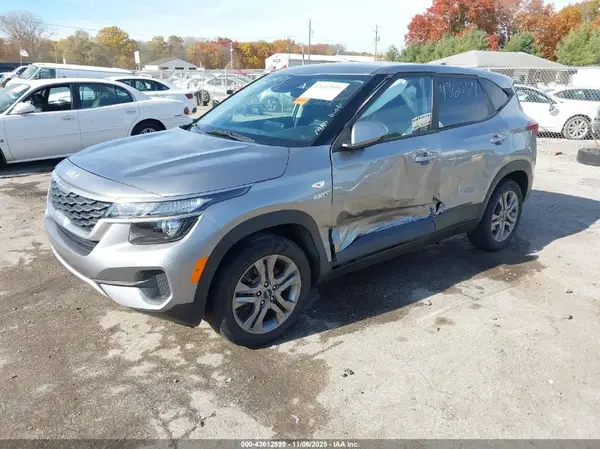 KNDEPCAAXN7252265 2022 KIA SELTOS - Image 2