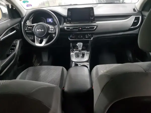 KNDEPCAAXN7334819 2022 KIA SELTOS - Image 8