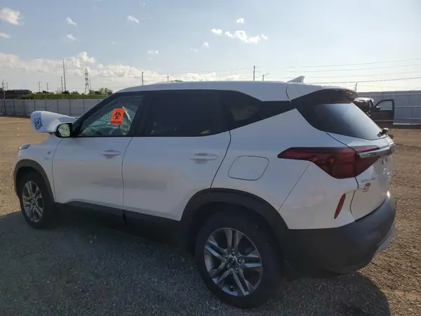 KNDEPCAAXP7379598 2023 KIA SELTOS - Image 2