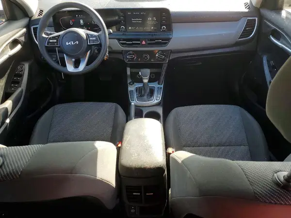 KNDEPCAAXR7607750 2024 KIA SELTOS - Image 8