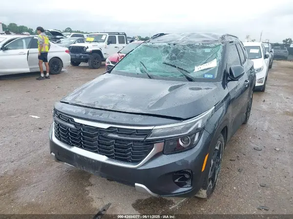 KNDER2AA0R7628546 2024 KIA SELTOS - Image 2