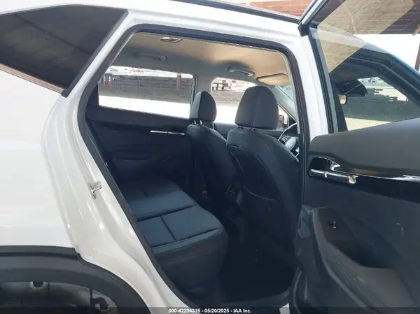 KNDER2AA0S7703414 2025 KIA SELTOS - Image 8