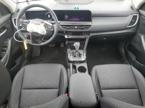 KNDER2AA0S7810561 2025 KIA SELTOS - Image 8