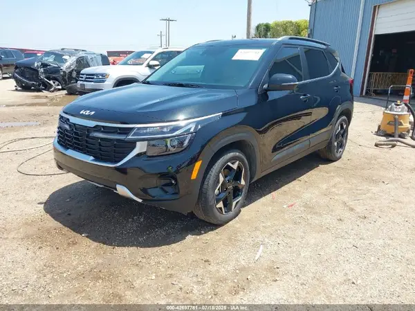 KNDER2AA1R7614638 2024 KIA SELTOS - Image 2