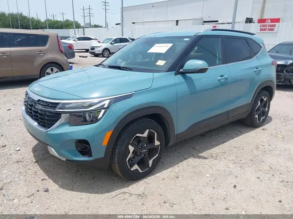 KNDER2AA1R7615854 2024 KIA SELTOS - Image 2