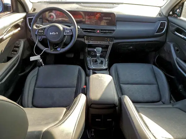 KNDER2AA1S7801688 2025 KIA SELTOS - Image 8