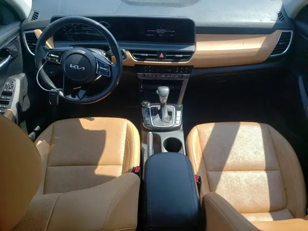 KNDER2AA2R7477287 2024 KIA SELTOS - Image 8