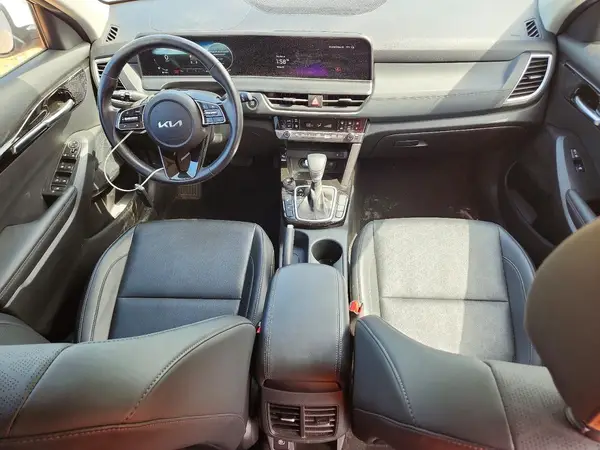KNDER2AA2R7484255 2024 KIA SELTOS - Image 8