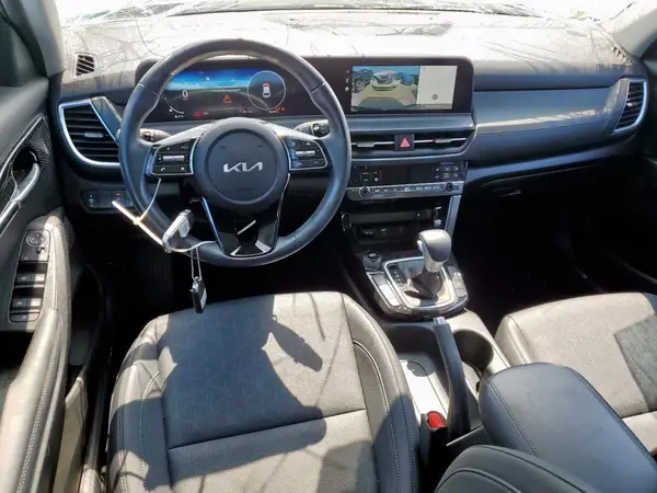 KNDER2AA2R7493229 2024 KIA SELTOS - Image 8