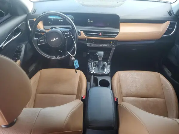 KNDER2AA2R7498687 2024 KIA SELTOS - Image 8