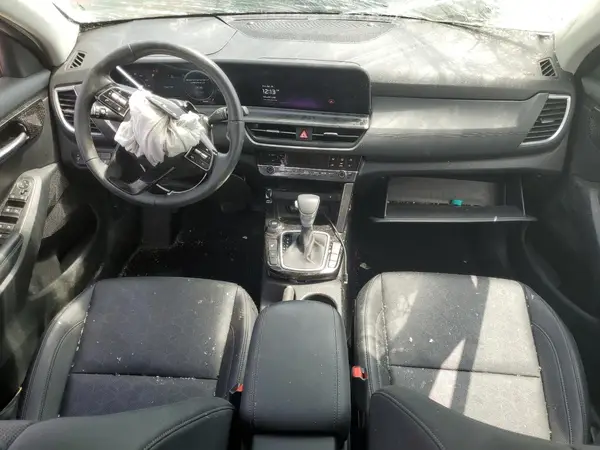 KNDER2AA2R7528626 2024 KIA SELTOS - Image 8