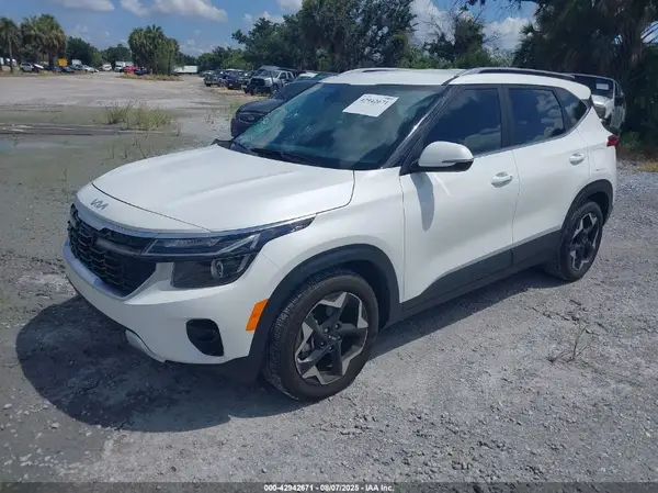 KNDER2AA2R7592312 2024 KIA SELTOS - Image 2