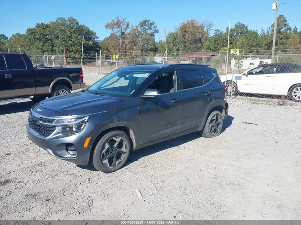 KNDER2AA2R7607519 2024 KIA SELTOS - Image 2