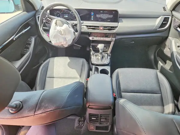 KNDER2AA2S7697180 2025 KIA SELTOS - Image 8