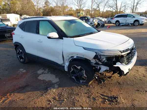 KNDER2AA3S7697639 2025 KIA SELTOS - Image 1