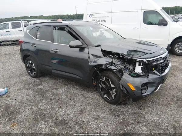 KNDER2AA3S7786854 2025 KIA SELTOS - Image 1