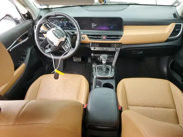 KNDER2AA4R7541216 2024 KIA SELTOS - Image 8