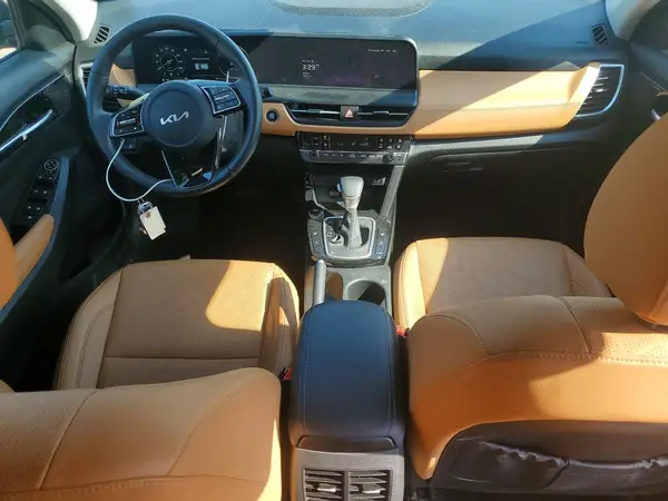 KNDER2AA4R7578749 2024 KIA SELTOS - Image 8